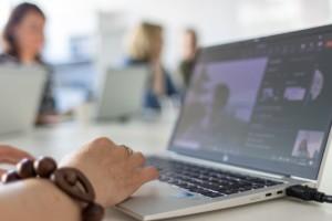 Digitaalisen markkinoinnin asiantuntija -koulutus täysin verkko-opintoina.