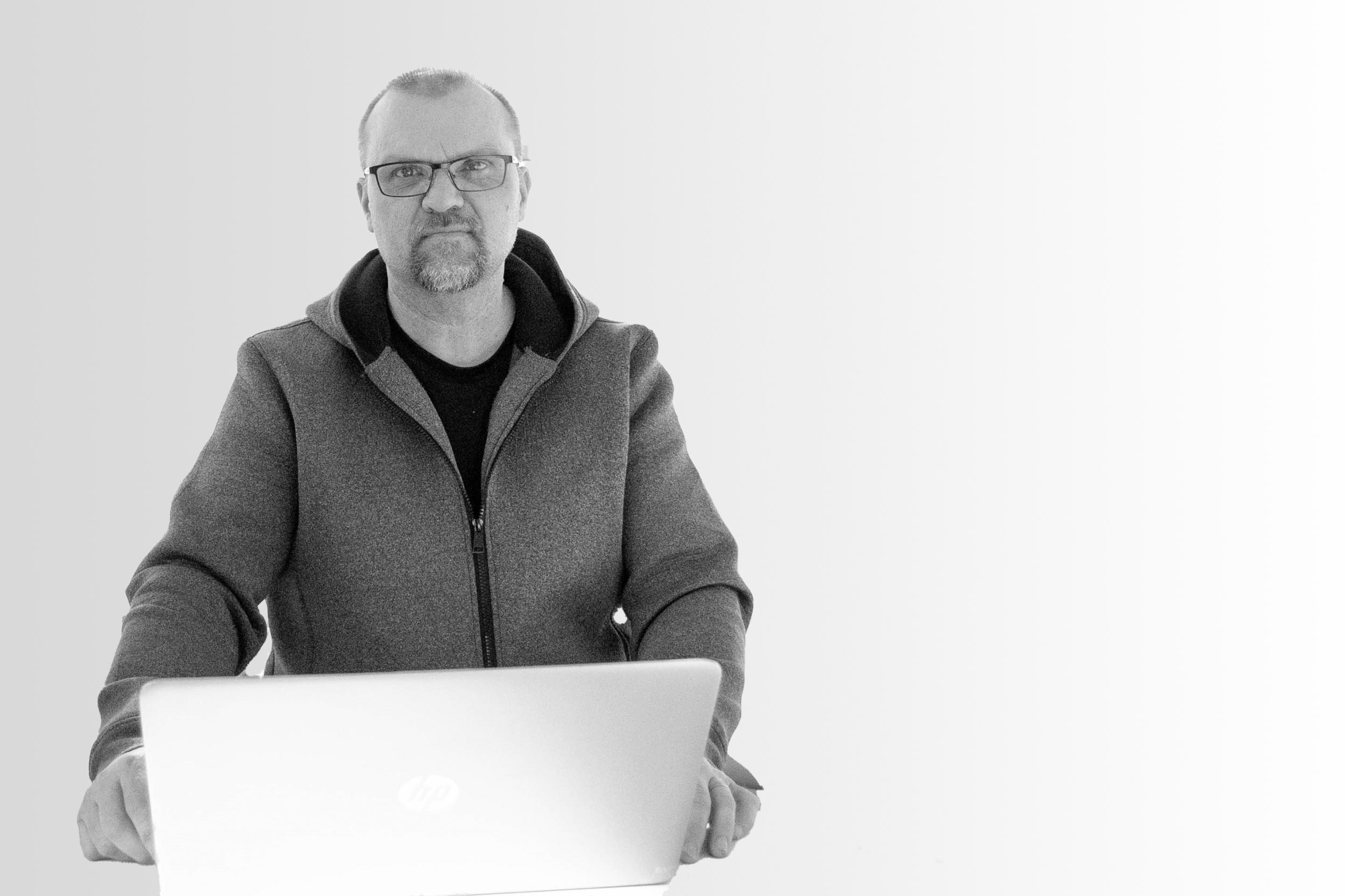 Kari Kananoja, IT-kouluttaja -oppisopimukset, tieto- ja viestintätekniikka.