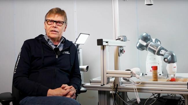 Etärobotiikkaa tutkiva hanke on edennyt uuteen vaiheeseen robottisolun rakentamisessa.