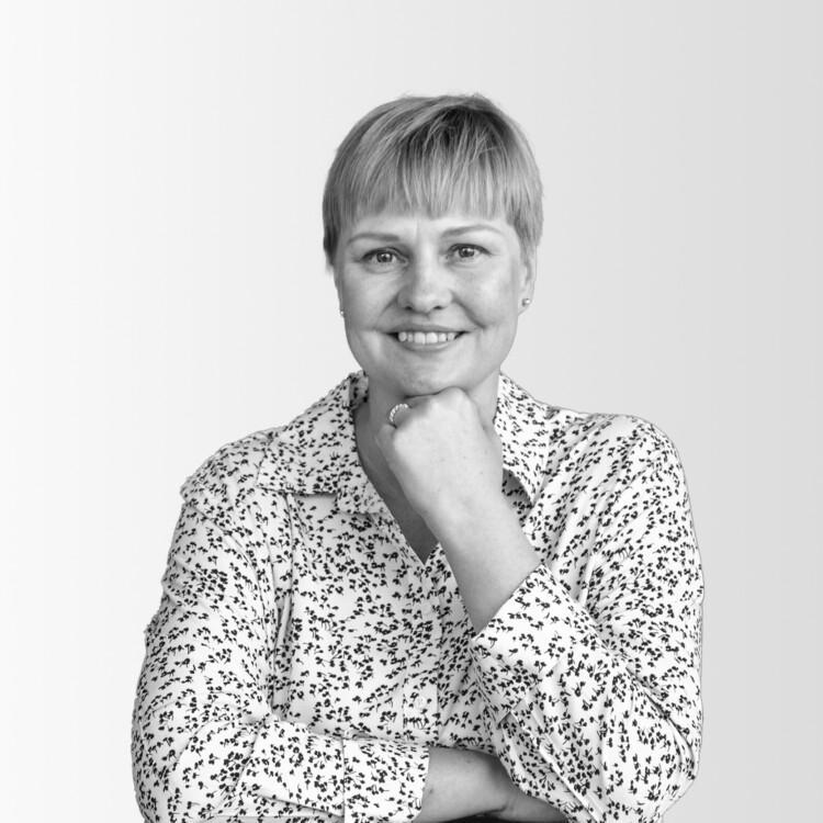 Susanna Mäkinen, yritystoiminnan kouluttaja