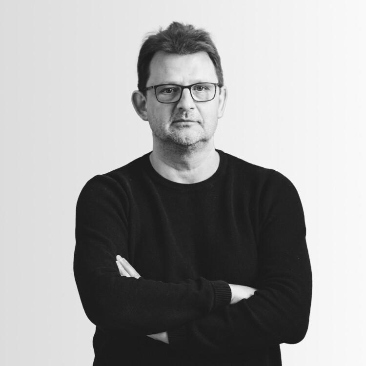 Juha Finni, talousasiantuntija