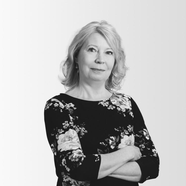 Tiina Jokiniemi, liiketoiminnan kouluttaja