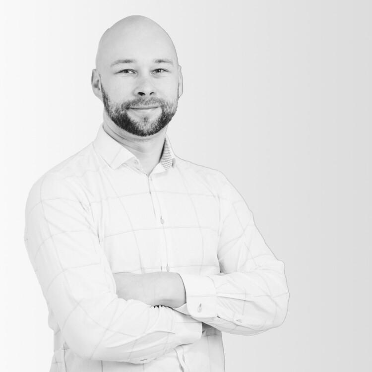 Jussi Keskinen, yritystoiminnan kouluttaja