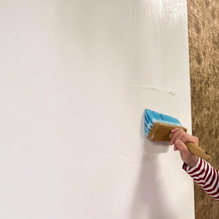 Julia Kaskela opiskeli Suomen Yrittäjäopistolla sisustusalan artesaaniksi.