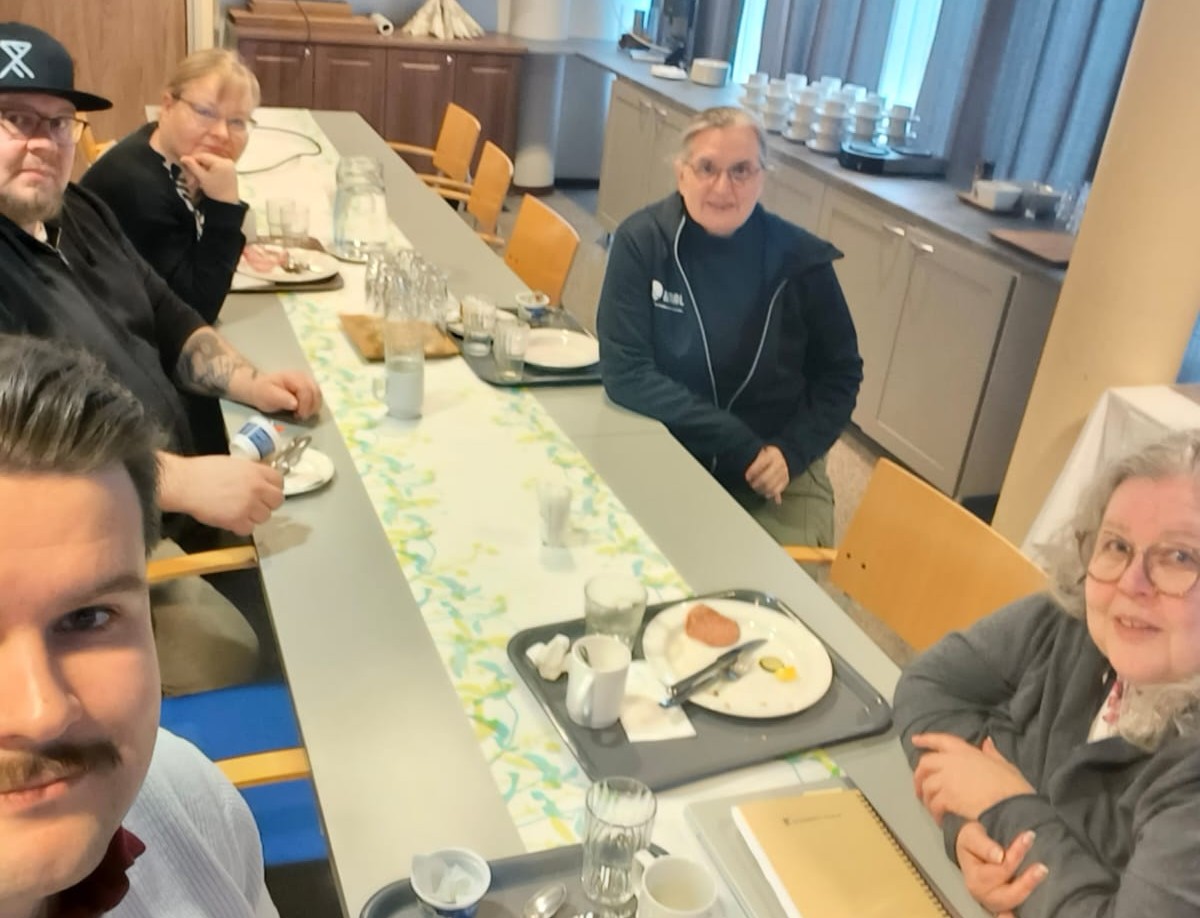 Turkisalan yrittäjien kehittymisen avaimet hankkeen aamupalatilaisuus Alajärvellä.