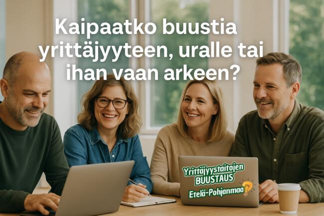 Neljä ihmistä tietokoneiden äärellä.